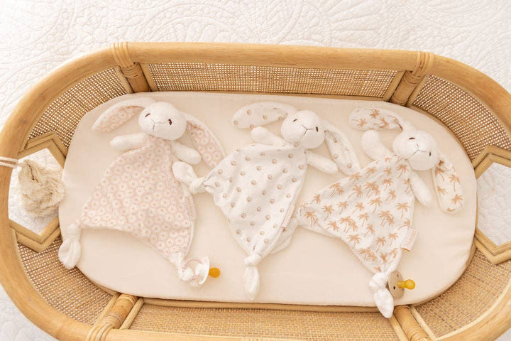 Cuddle Bunny Comforter - Daisy