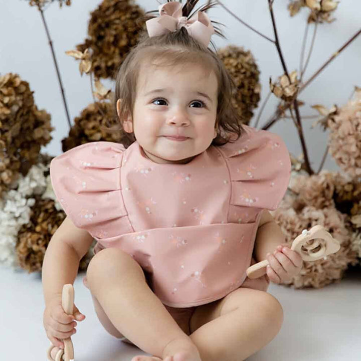 Daisy Frill Snuggle Bib