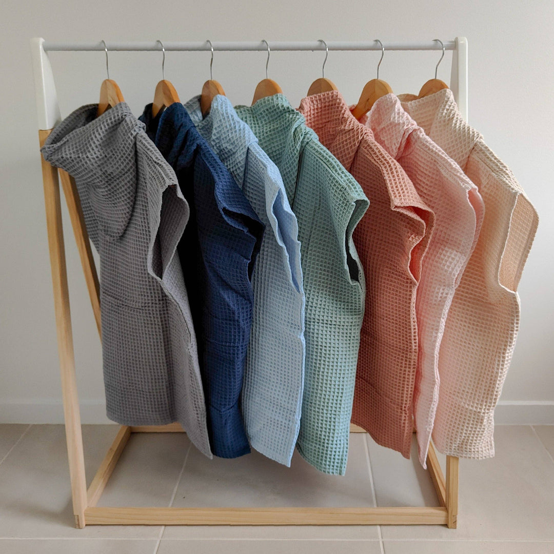 HOODED PONCHO TOWEL ~ PINK