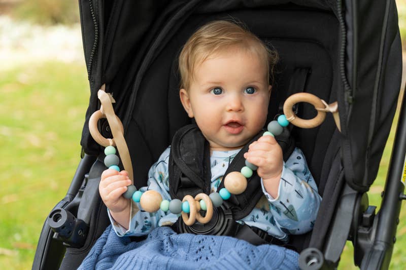 Harlow Pram Garland (tri-colour)