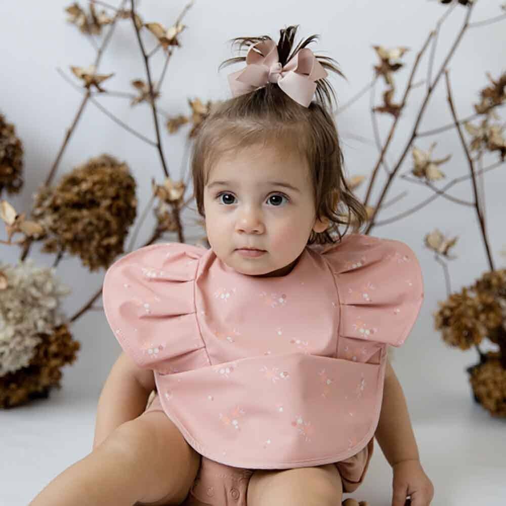 Daisy Frill Snuggle Bib